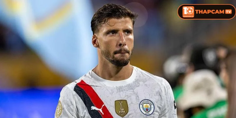 Rúben Dias là thủ lĩnh đáng tin cậy ở vị trí hậu vệ.